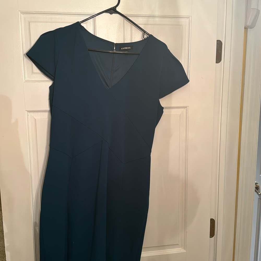 Green express dress